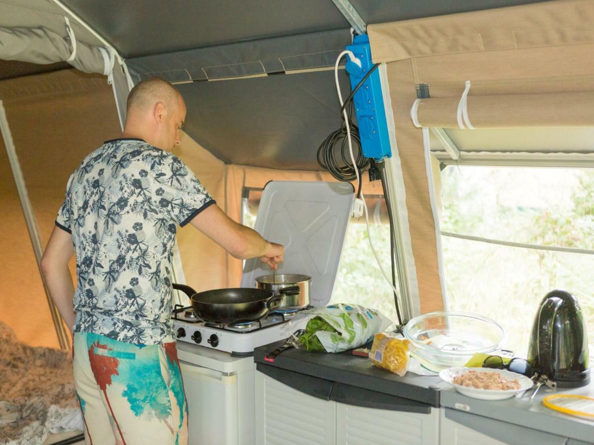 Europe Tents Camping Le Clou Meynard ภายนอก รูปภาพ
