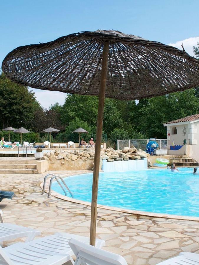 Europe Tents Camping Le Clou Meynard ภายนอก รูปภาพ